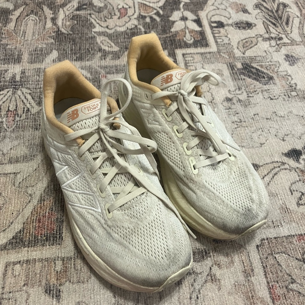 New Balance Fresh Foam 1080v12 off white running shoes